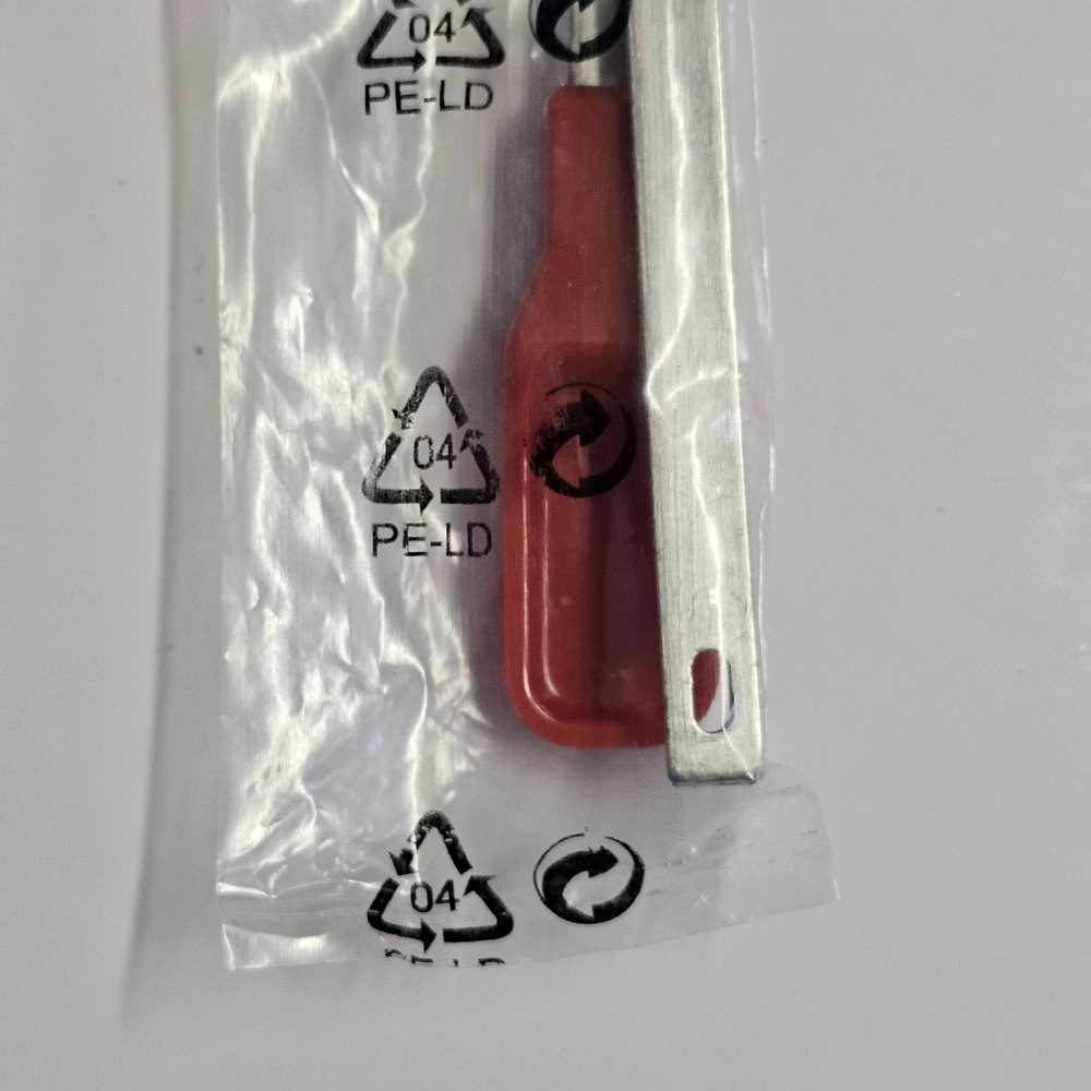 Red Kitchen Spatula - Picture 4 of 5